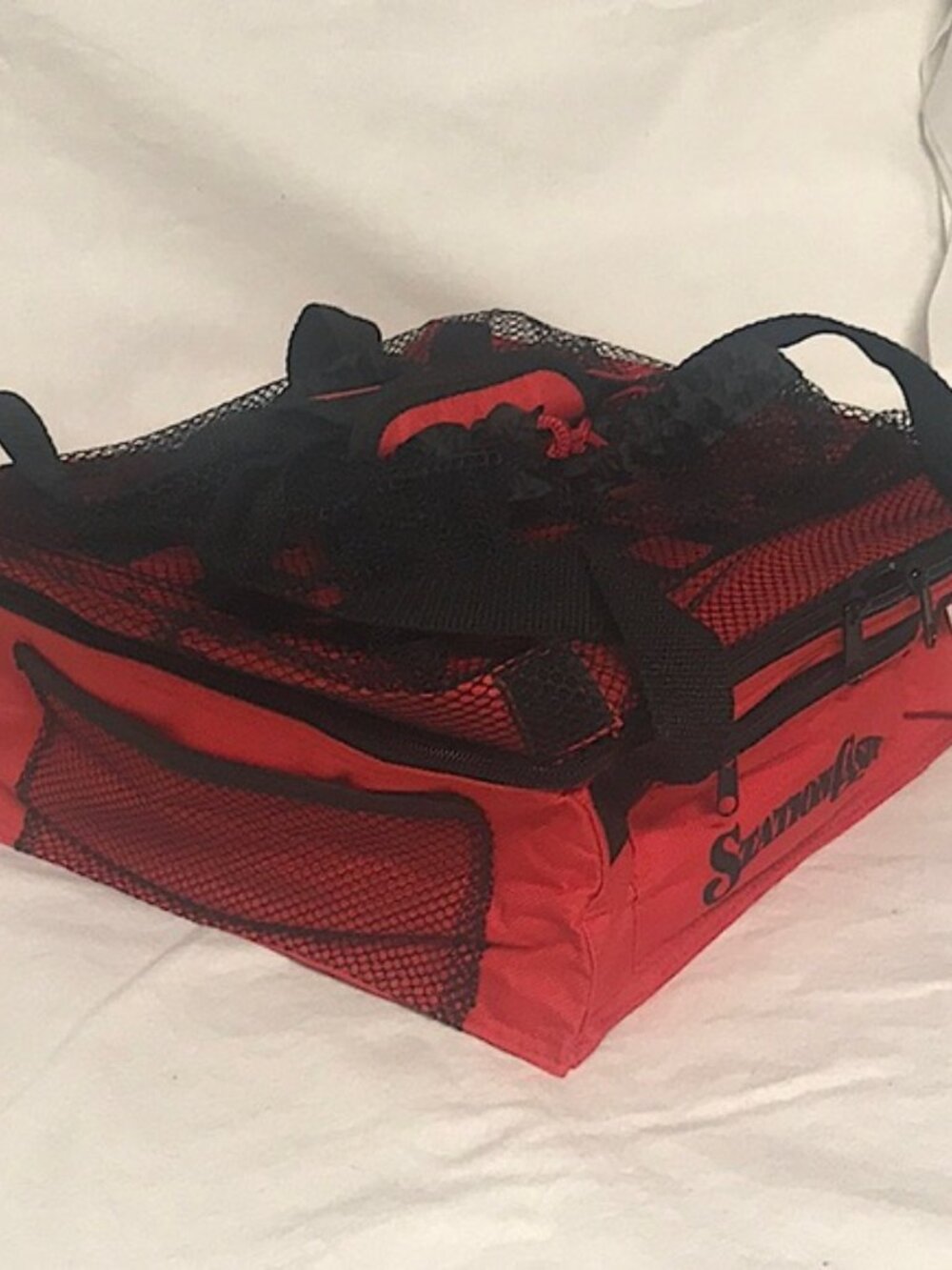Insulated Picnic / Lunch Folding Basket with Cooler Compartment Inside